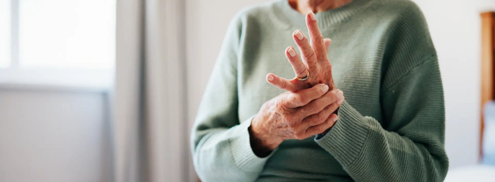 Glucosamine, turmeric and fish oil joint-support pathways for adults over 60 in New Zealand